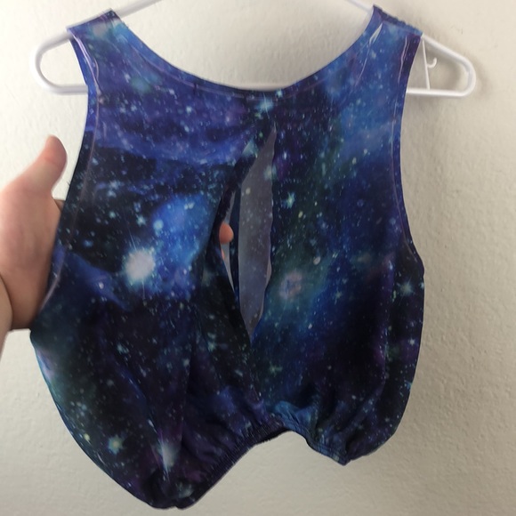 ‘LA Hearts’ Galaxy Blue and Purple Elastic Band Cutout Crop Top - Picture 7 of 10